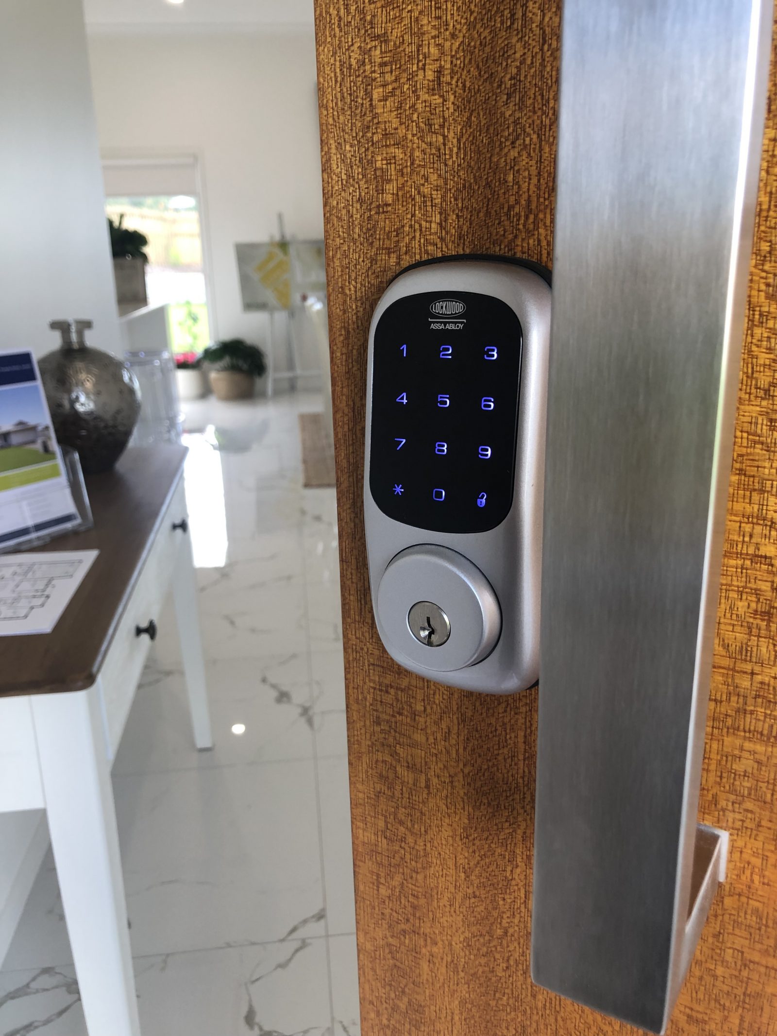 Front Door featuring the keyless entry technology